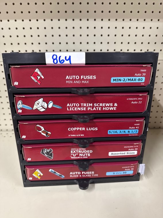 Lot of fuses, lugs, nuts