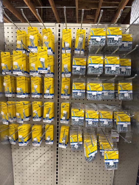 Lot of self drilling screws