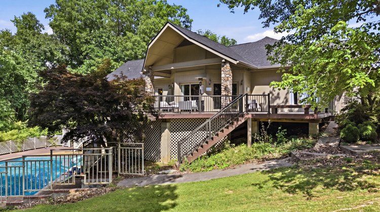 Image for 401 Pine Bluff Dr