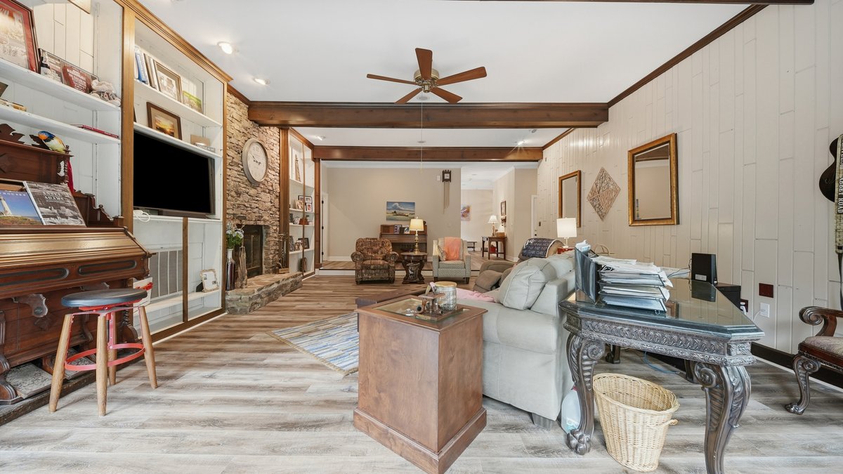 Image for 401 Pine Bluff Dr