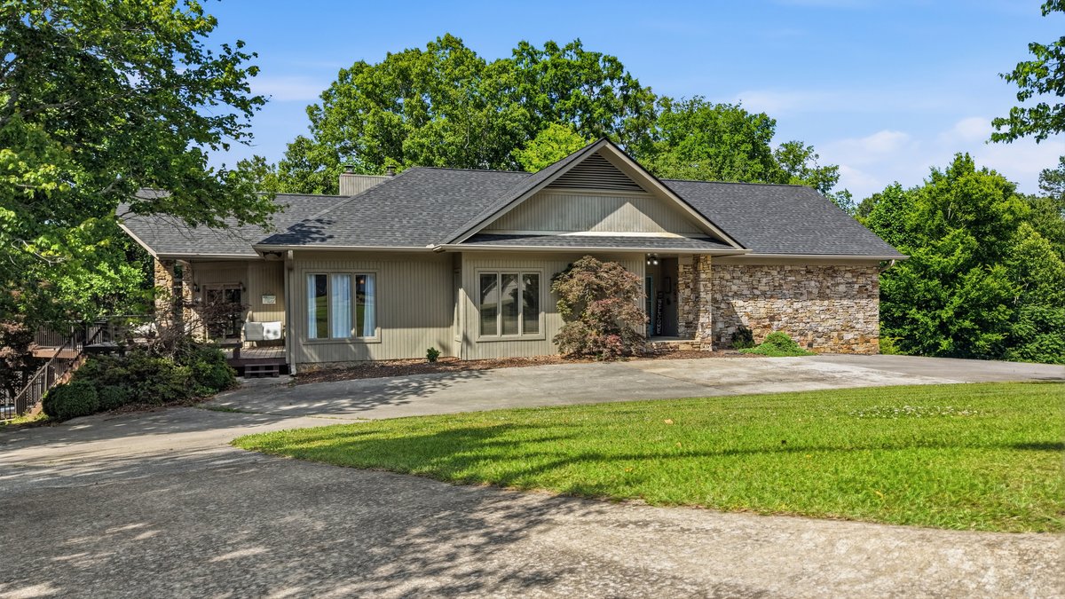 Image for 401 Pine Bluff Dr