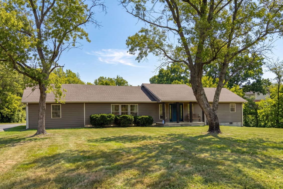 Image for 129 & 133 Cookeville Hwy Real Estate Auction