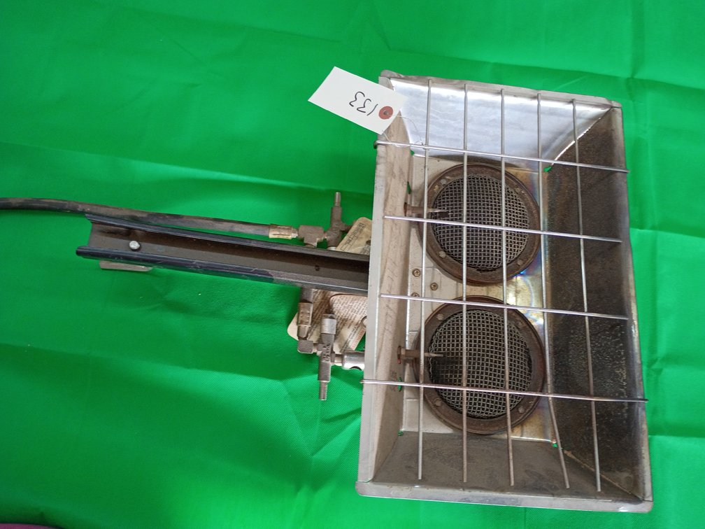 dual-burner propane tank top radiant heater (