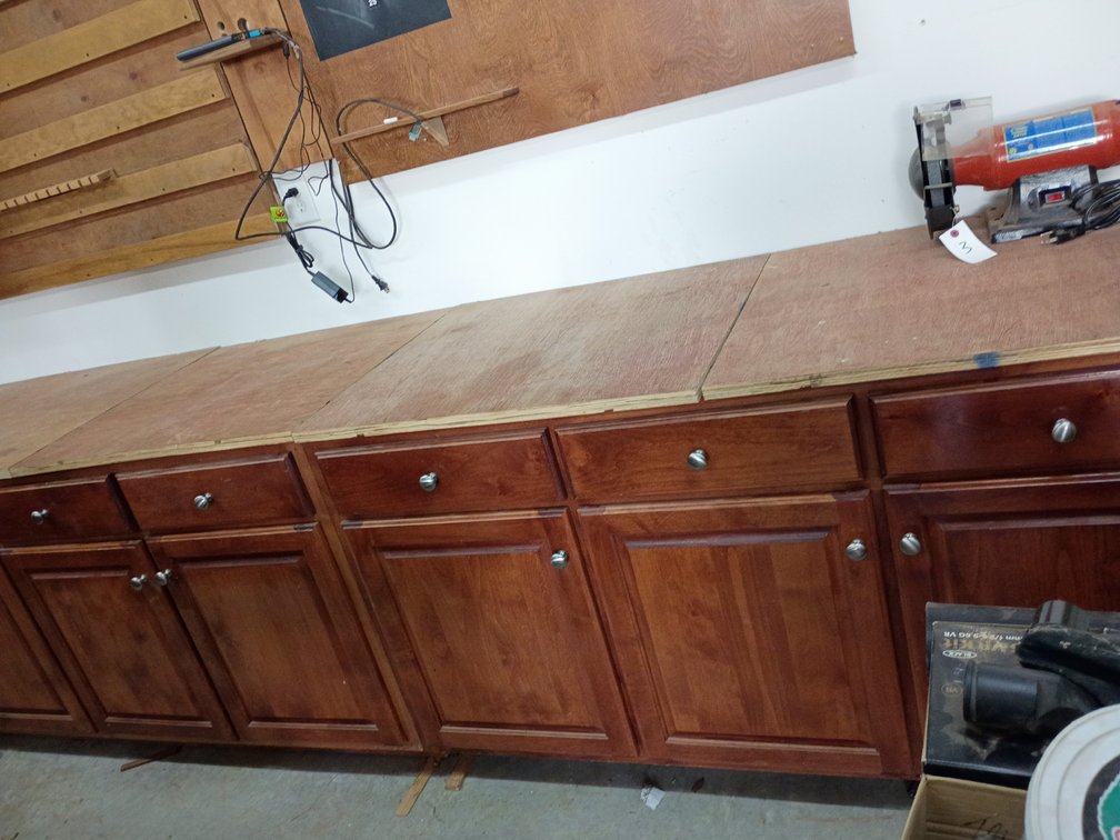 Base cabinets 140inx 3ftx21/2