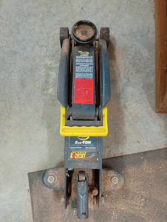 2 1/4-ton hydraulic floor jack