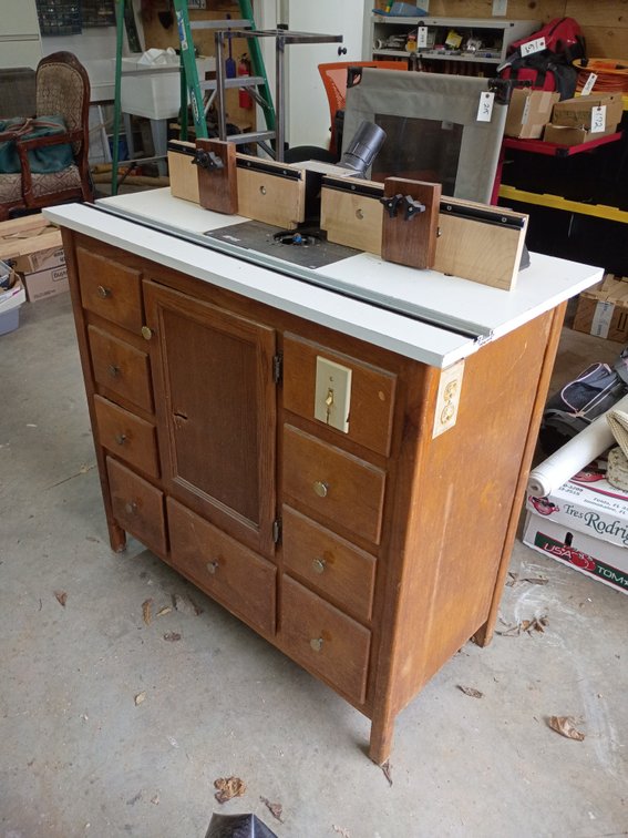Router table with all the tooling