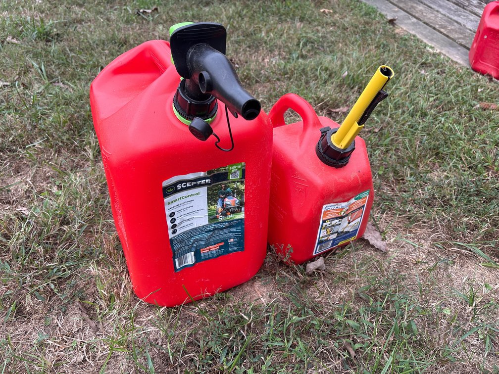 Gas cans, GAS included