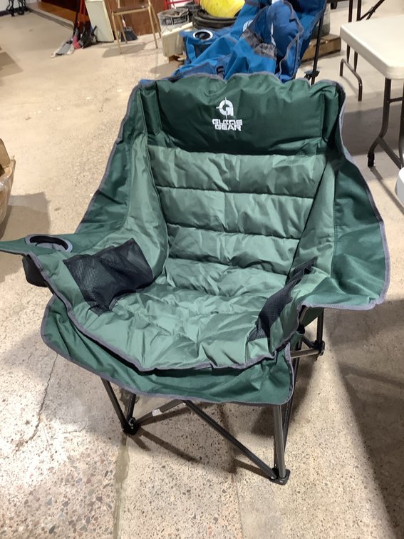 New Guide Gear oversize camp folding chair