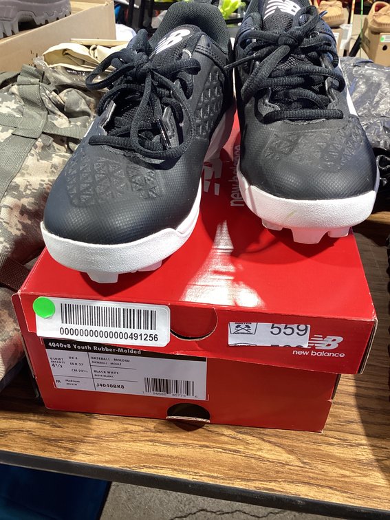 NB Baseball molded youth 4.5