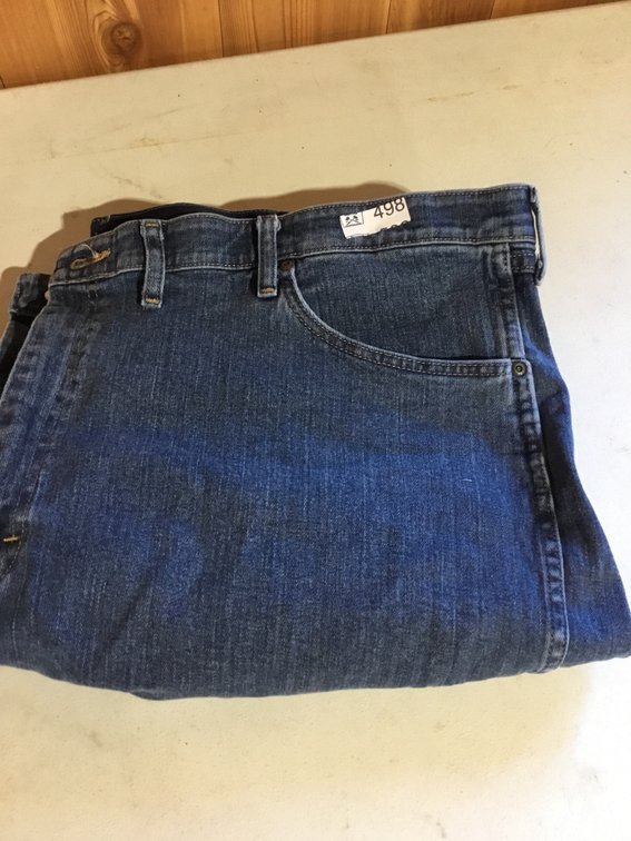 Wrangler denim shorts size 48