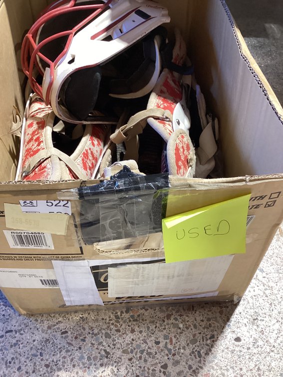 Baseball catchers equipment