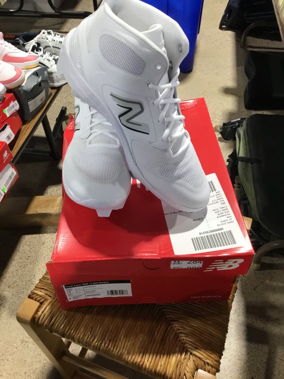 Brand new size 13 fresh foam 3000 V6 cleats