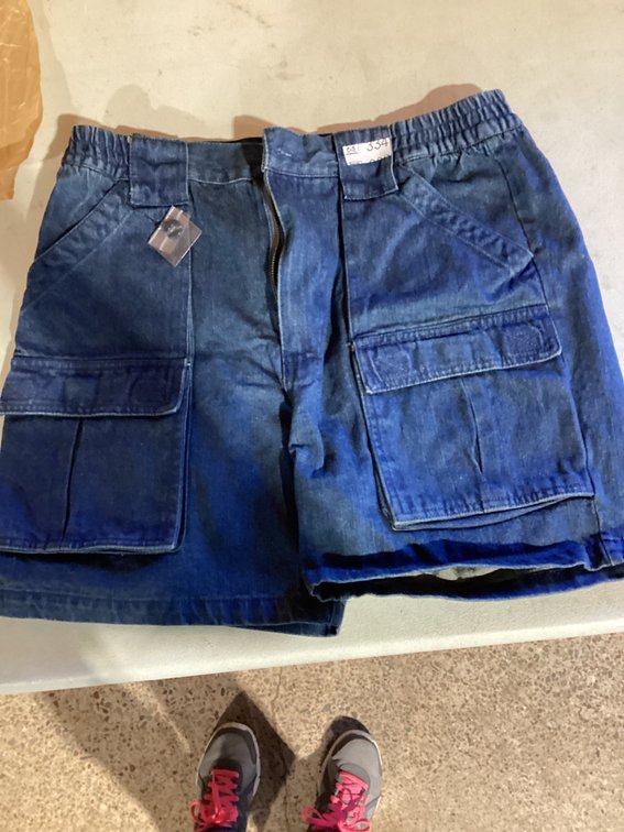 Mens sz 32 indigo shorts