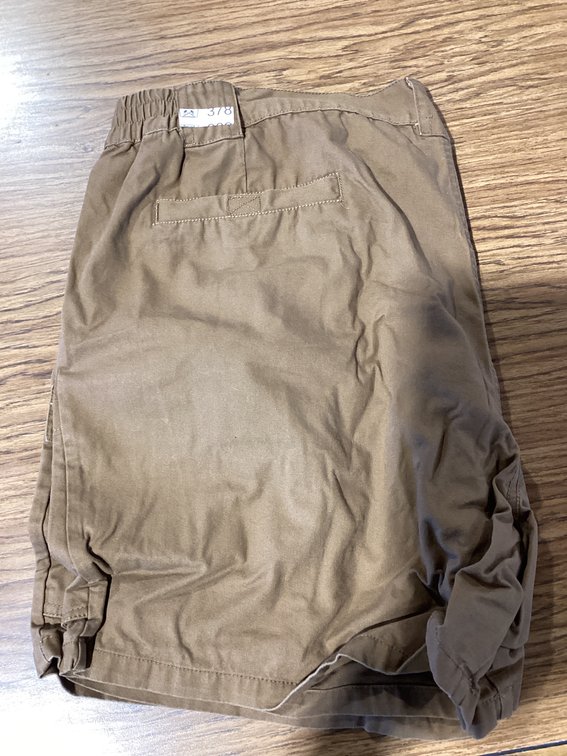 Guide gear shorts sz 46