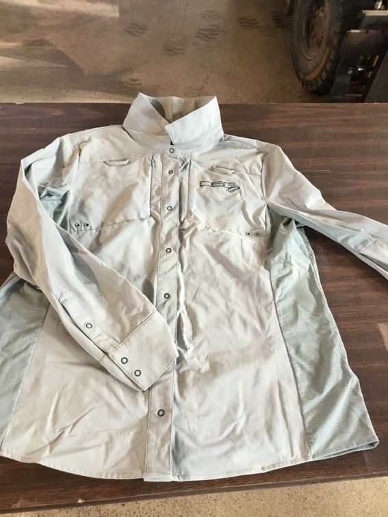 VICTORIA 2.0 SNAP UP SHIRT - UPF 50+ Womens size L