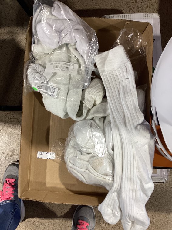 Group of del ray sport socks XL