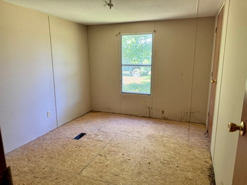 Image for ONLINE AUCTION ONLY!  3 bed 2 bath 16x76 mobile home on 1.39 un-restricted acres - beautiful lot!