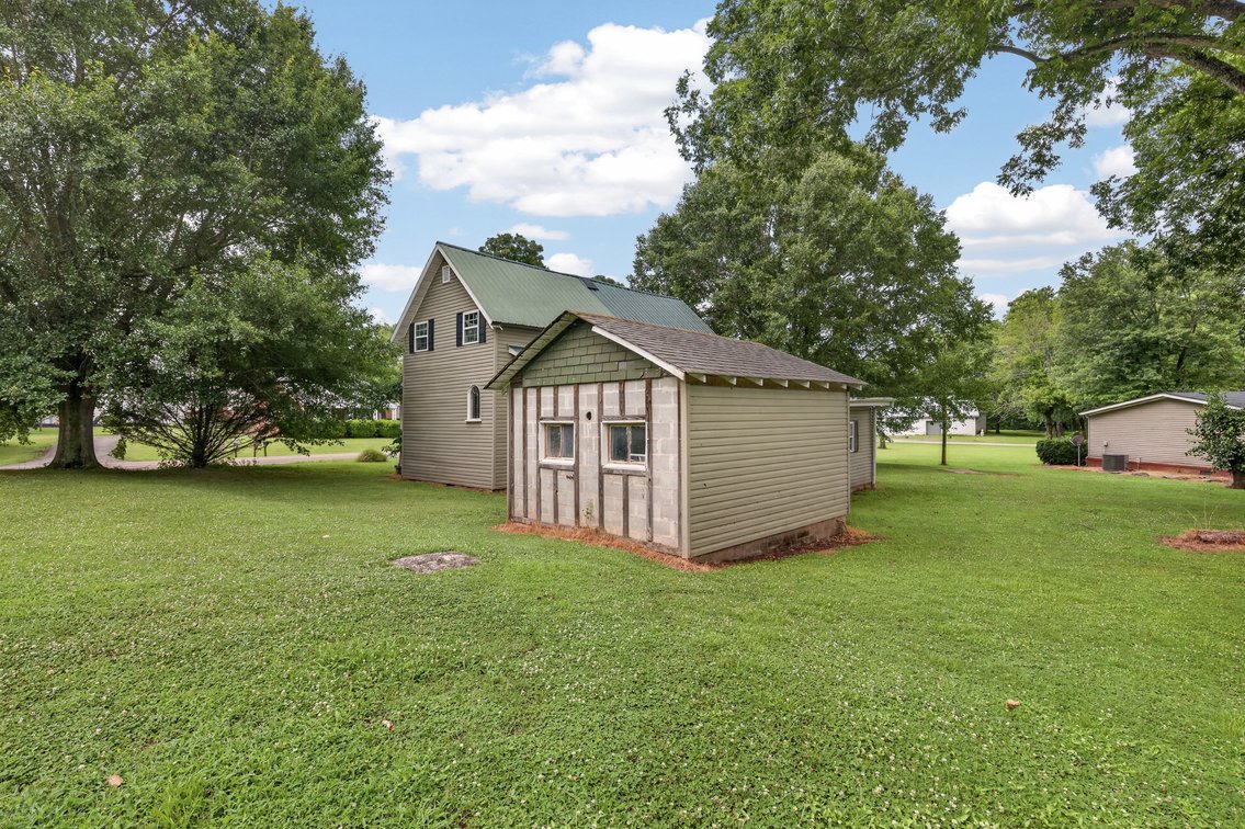 Image for ONLINE AUCTION ONLY- 1,558 sq ft , 2 bedroom, 2 bathroom partially renovated home on .60 acre lot  in Ardmore Tennessee