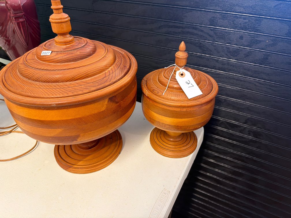 Wooden Pedestal bowls