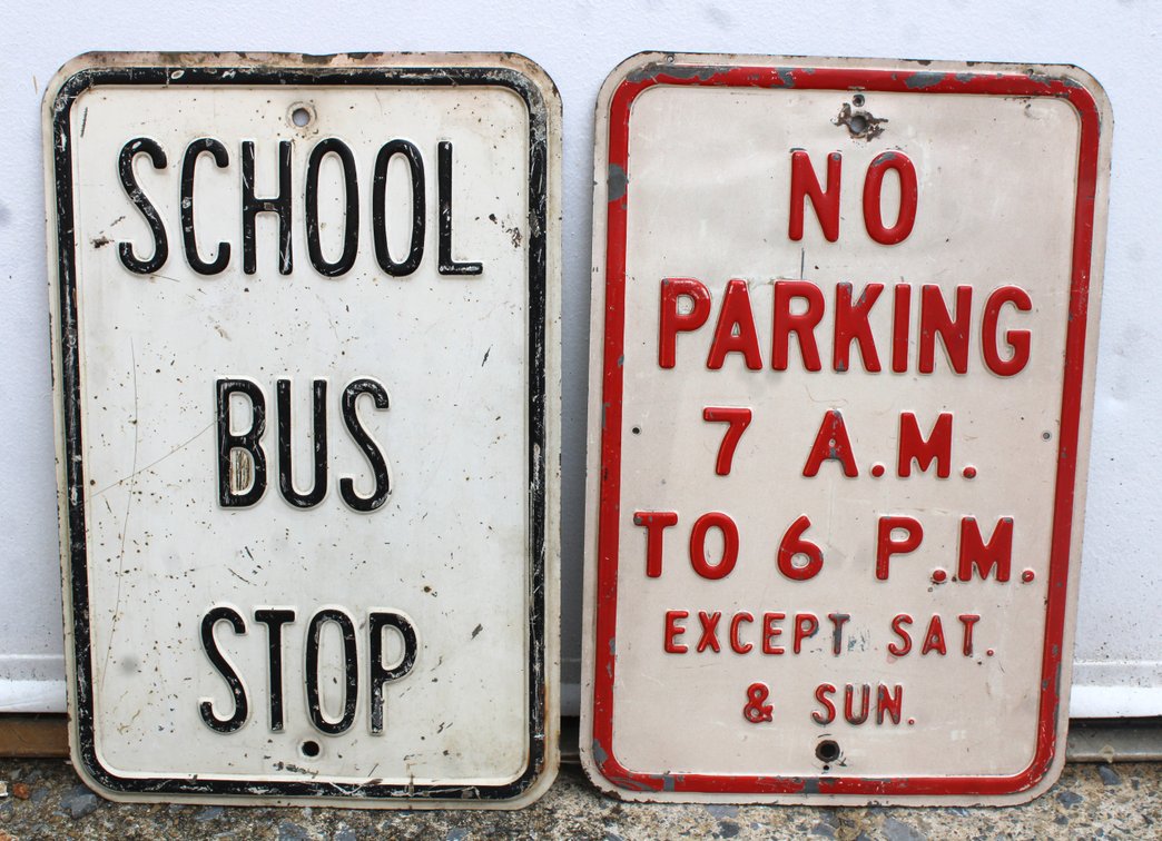 Pair of Embossed Street Signs incl. School Bus