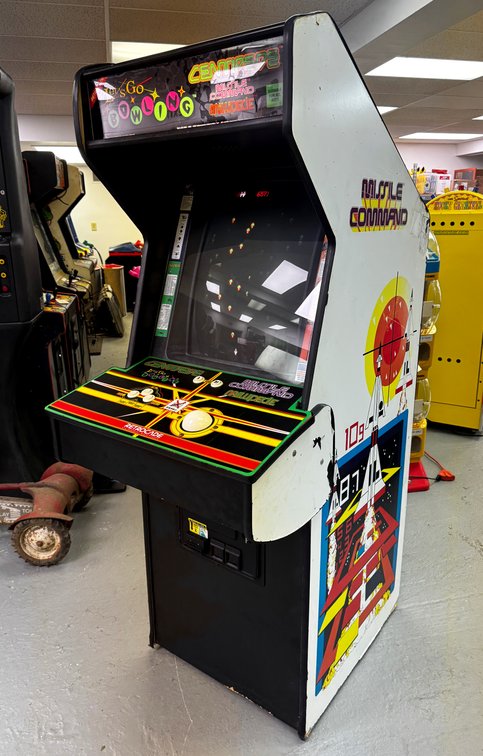 Retrocade Classic Arcade Game incl. Let's Go Bowling, Centipede, Millipede and Missle Command