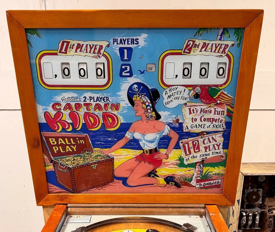 Gottlieb Captain Kidd Woodrail Pinball Machine, Deluxe Cabinet, 1960