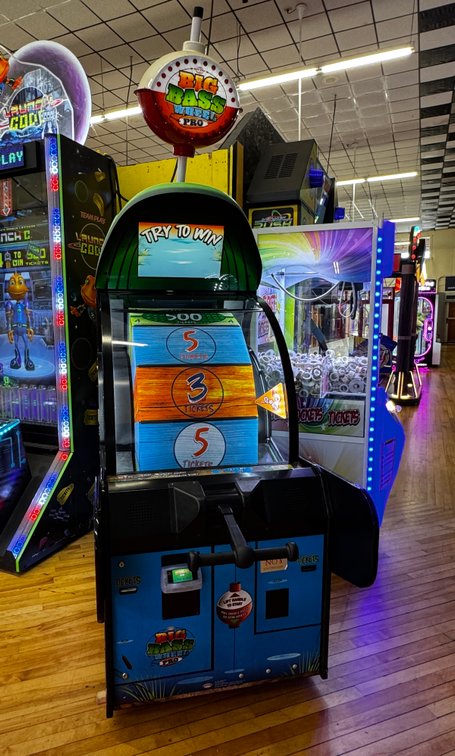 Baytek Big Bass Wheel Pro Redemption Arcade Game