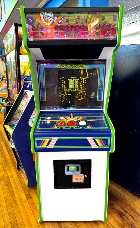 Atari Centipede Arcade Game