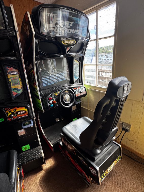 Raw Thrills Fast and Furious Sit Down Racing Arcade, Lot 3
