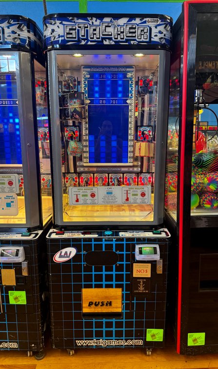 LAI Stacker Prize Redemption Arcade Game, Lot 2