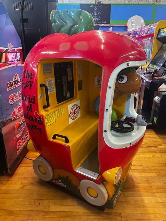 Richard Scary Apple Kiddie Ride