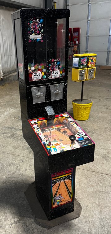 Bowling Themed Bouncy Ball / Gumball Vendor
