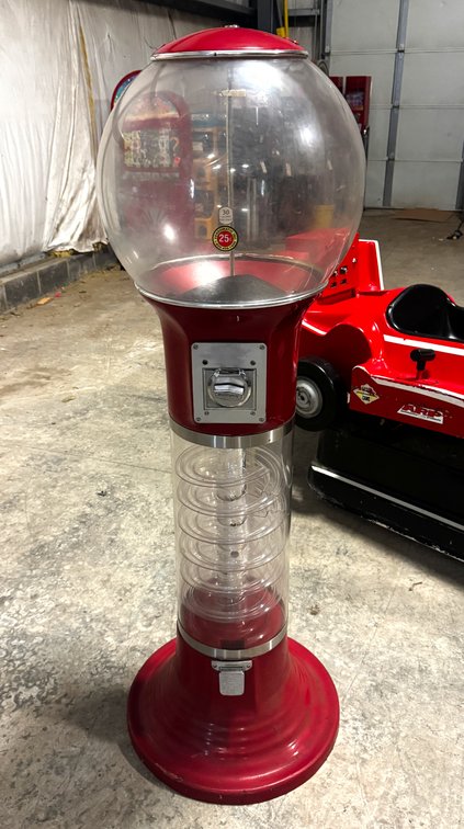 Beaver Road Runnner 4.5 FT Spiral Gumball Machine