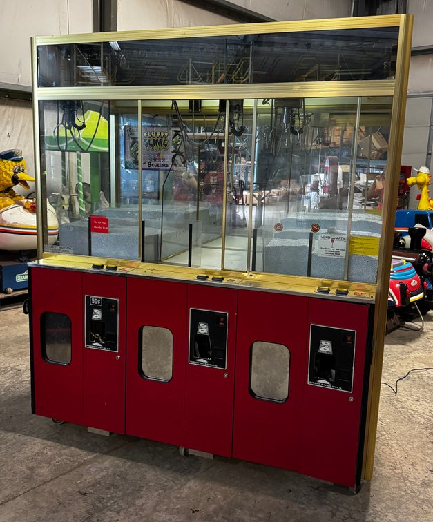 Clean Sweep Triple Crane Arcade Game