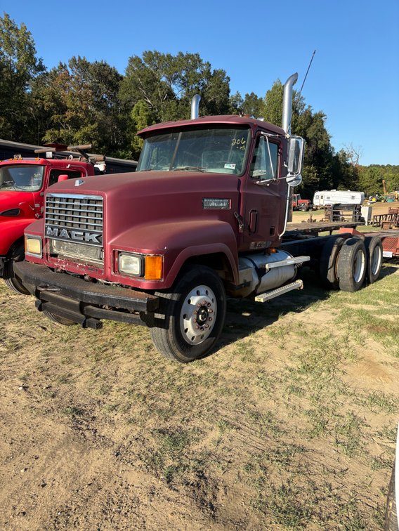 1998 MACK CH613 DAY CAB TRUCK