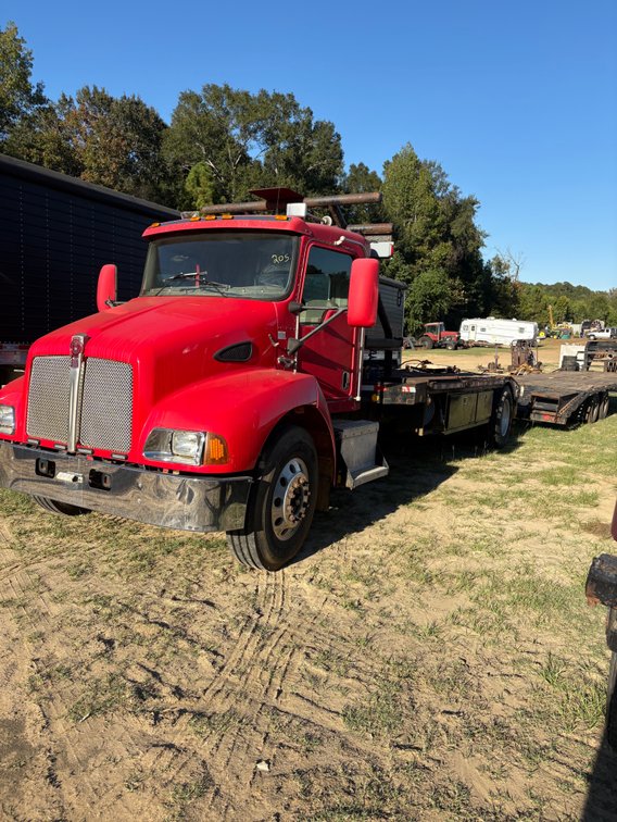 2004 KENWORTH T300 OILFIELD WINCH TRUCK