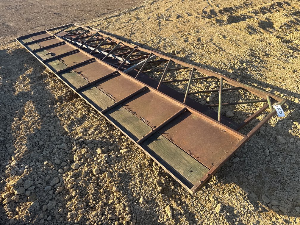 (2) 16’ Livestock Feeder Gates