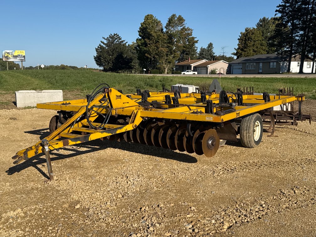 Landoll 15’ Tilloll Soil Finisher W/Rolling Copping Basket and Harrow