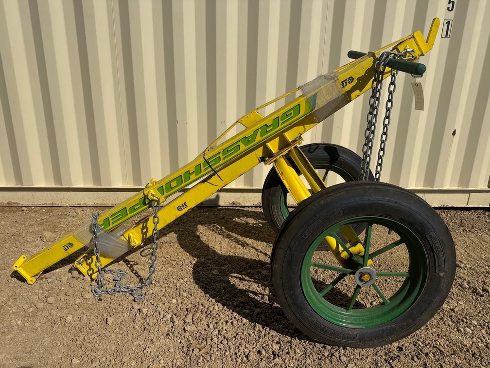 Sumner Grasshopper Material Cart