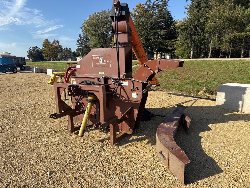 Burrow’s Enterprises Roto Grind 3-Point Hammer Mill