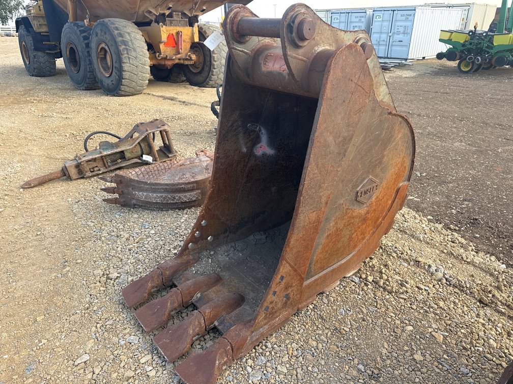 Hensley 27” Excavator Digging Bucket