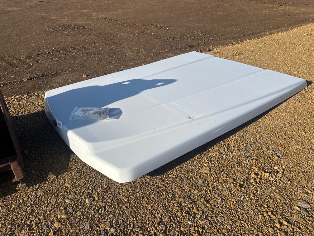 Used LEER Hard Tonneau Cover – Ford F-350 8’ Bed