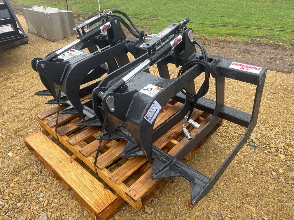Stout 66-9 Brush Grapple – 66” Skid Steer Attachment