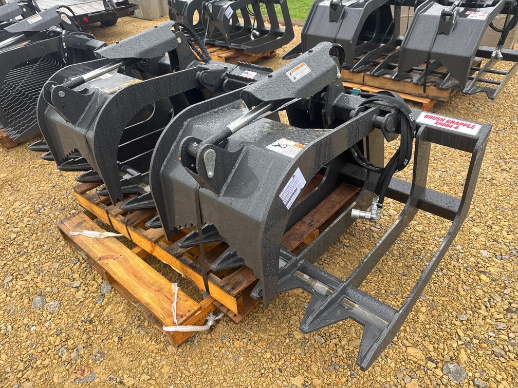 Stout XHD84-6 Brush Grapple – 84” Skid Steer Attachment