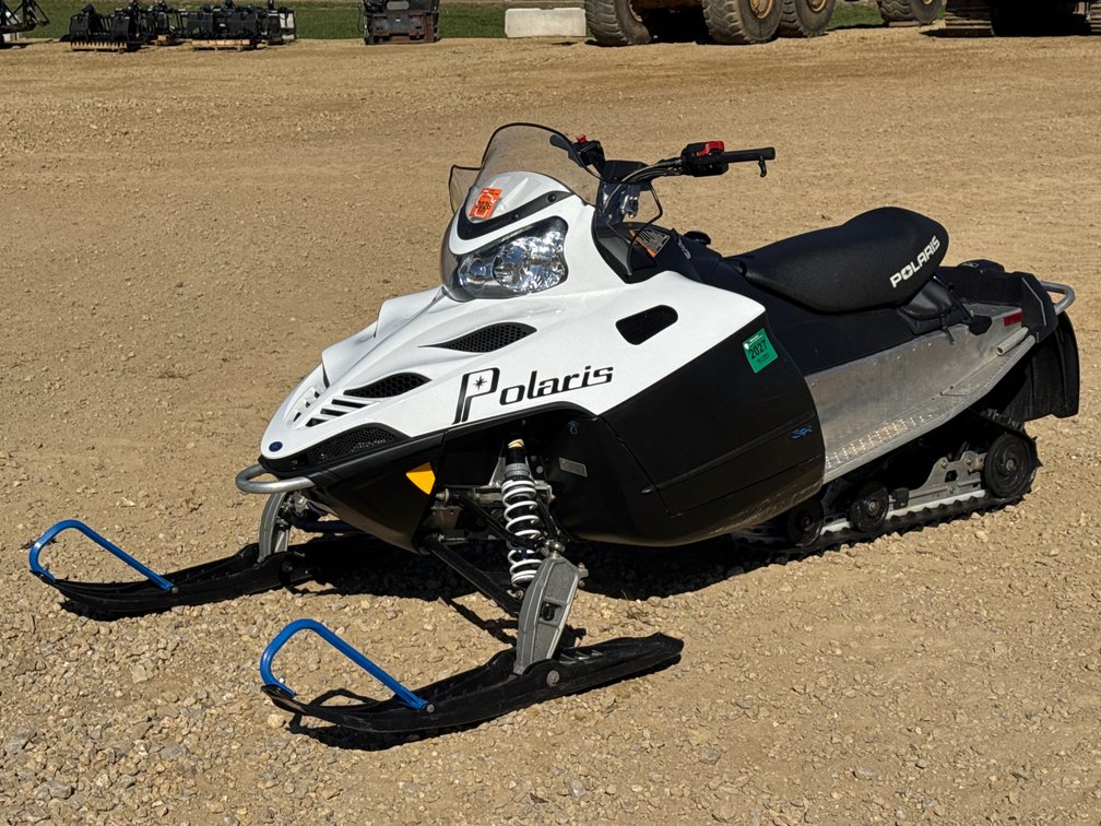 2013 Polaris 550 IQ Shift Classic – One Owner – Only 2,060 Miles
