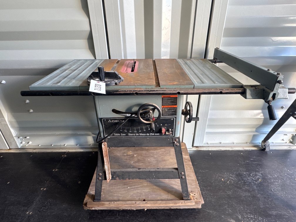 Delta 10” Table Saw