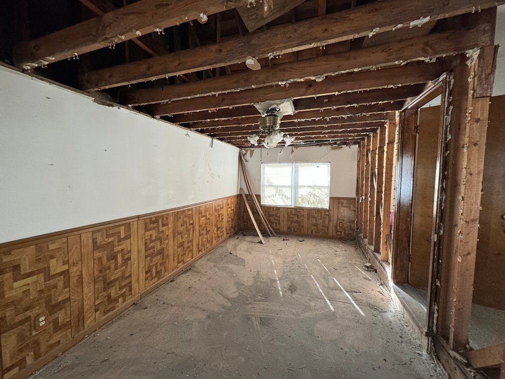 Image for 902 Chambers University View