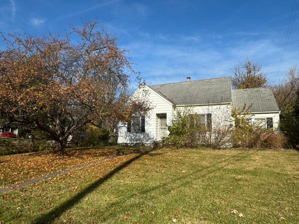 Image for 902 Chambers University View