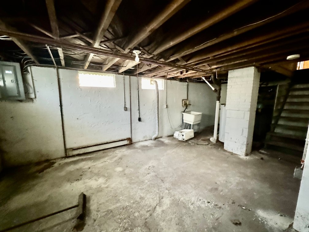 Image for 902 Chambers University View