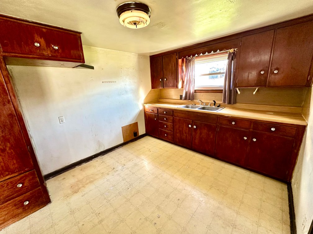 Image for 614 N 4th St. Cambridge, OH 43725